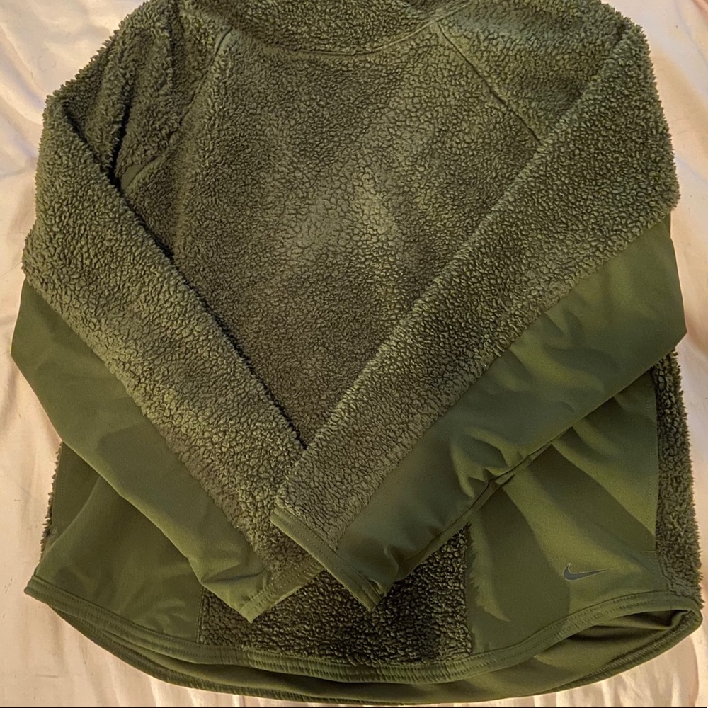 NIKE || Sherpa hoodie